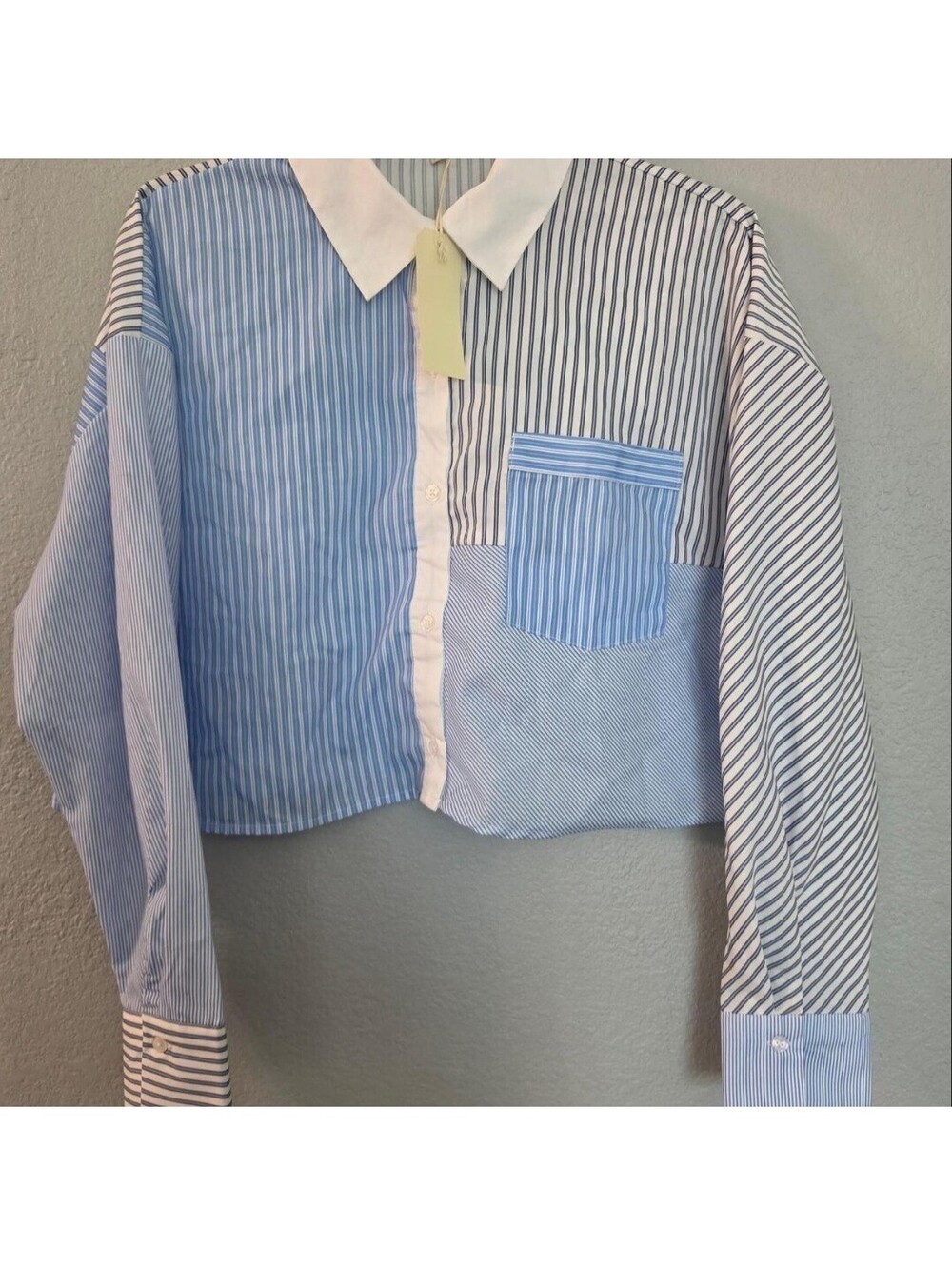 love notes top Stripe Cropped Button Down Blue & White Shirt(size Large)
